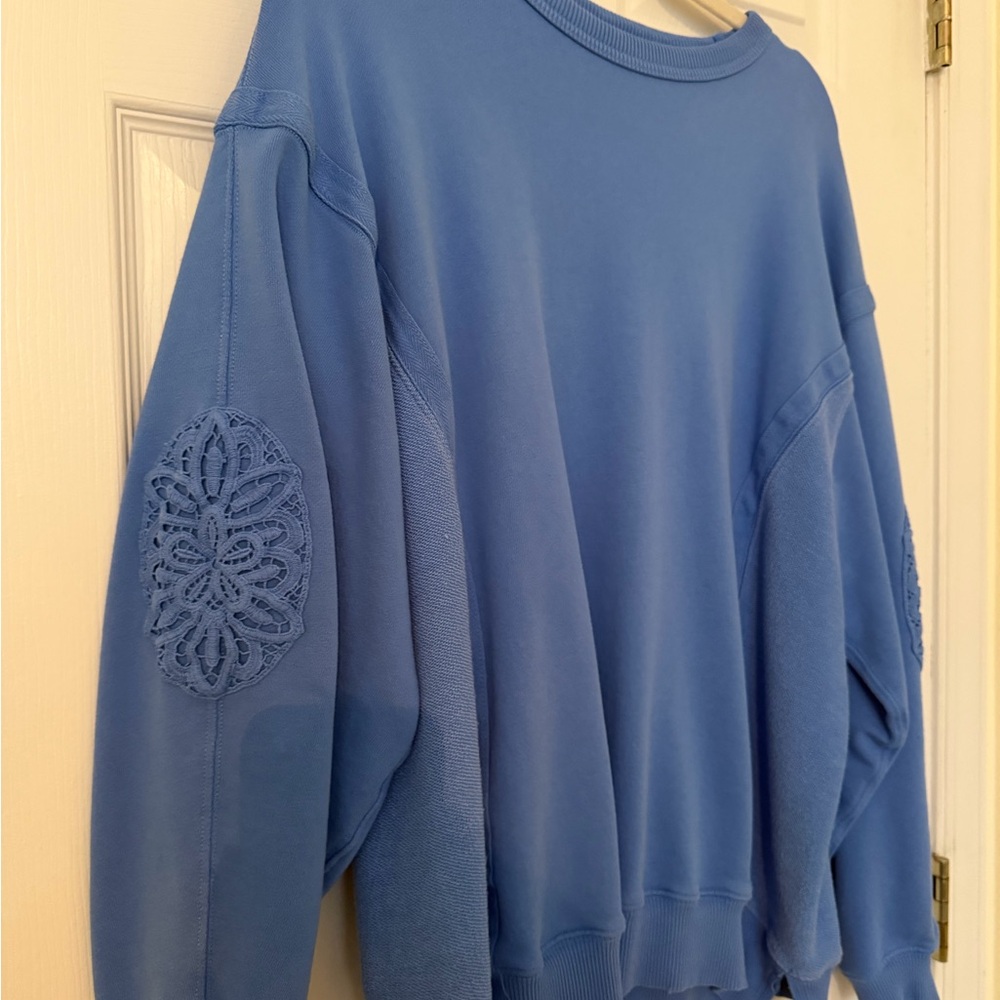 Aerie - Oversized - Blue - Crewneck - Size XS - Picture 2 of 4